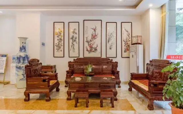 Jincheng Hotel