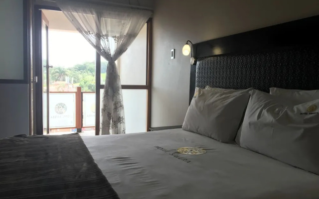 Hotel Savera