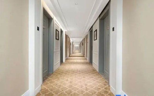 Vienna International Hotel （Zhouzhi Shuijie）