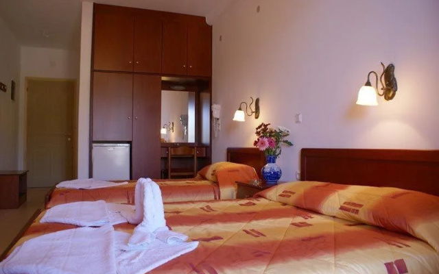 Agnanti Hotel