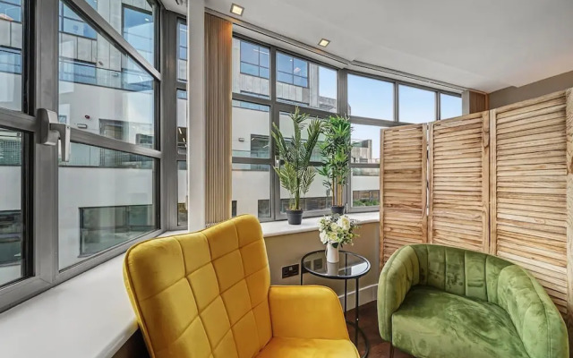 Stylish and Central City Apt With 2 Bathrooms