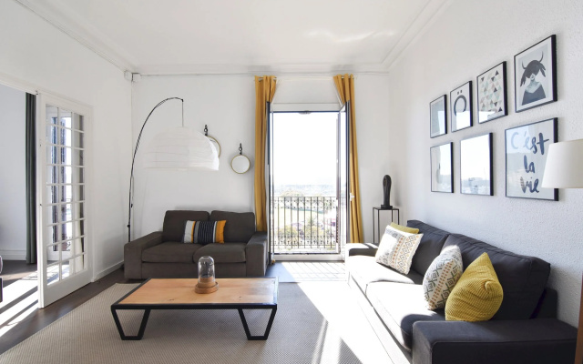NEW REINA CRISTINA  in Barcelona