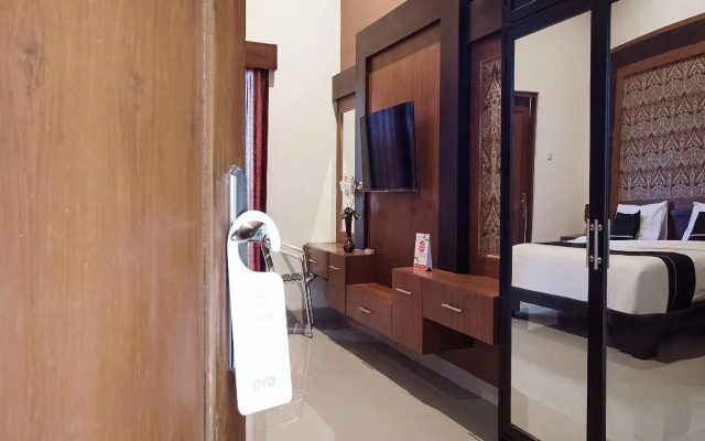 OYO 3935 Artha Ambarukmo Exclusive