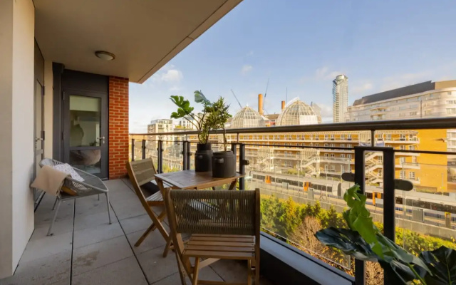 The Doulton Escape - Modern 2BDR with Balcony