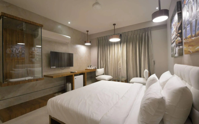 Urbane The Hotel
