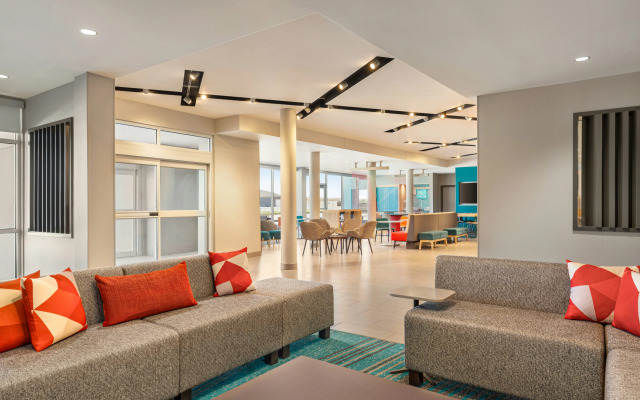 avid hotel Boston Logan Airport - Revere by IHG