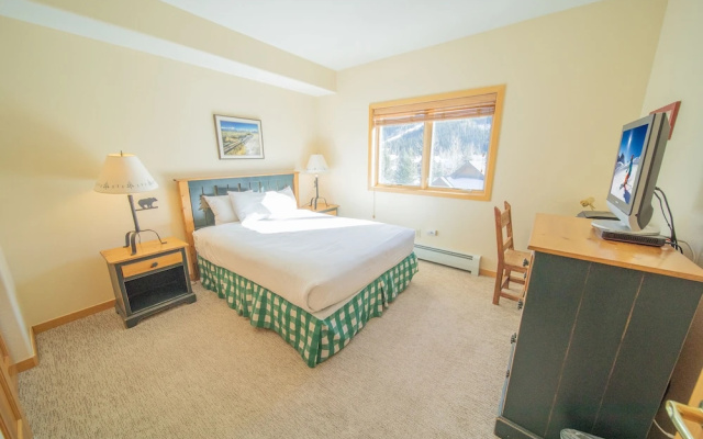 Gateway Lodge 5089