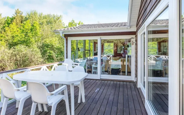 Rustic Holiday Home in Logstor near Beach
