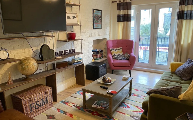 Cozy Holiday Home in Folkstone Near Folkestone Harbour Arm