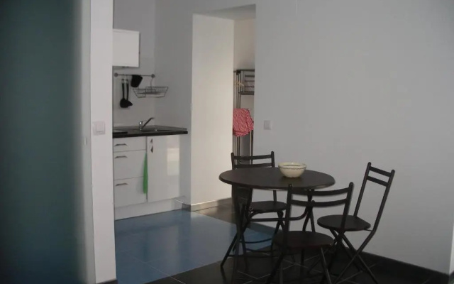 Apartamentos Rurales La Fonda