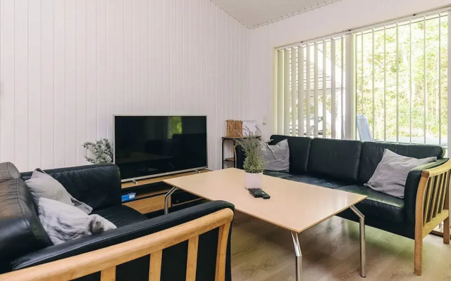 8 Person Holiday Home in Albaek