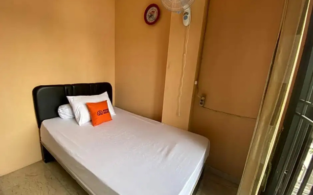 KoolKost Syariah near Plaza Marina (Minimum Stay 6 Nights)