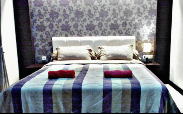 RH Hotel