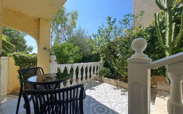 La Marina Oasis, 2-beds, Sleeps 4, 10 min to Beach