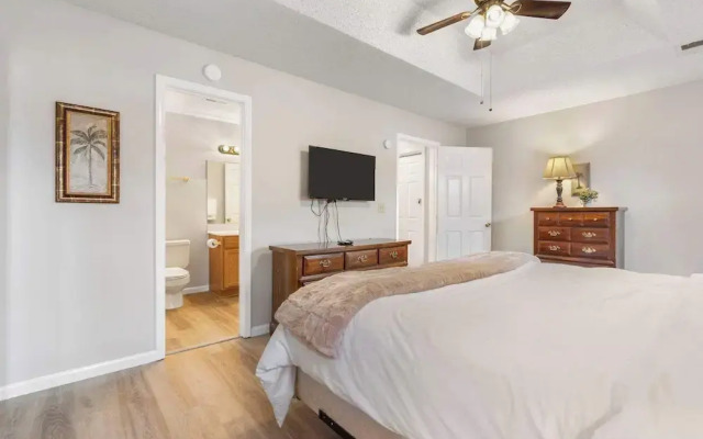 All Fore the Best - Onsite Amenities