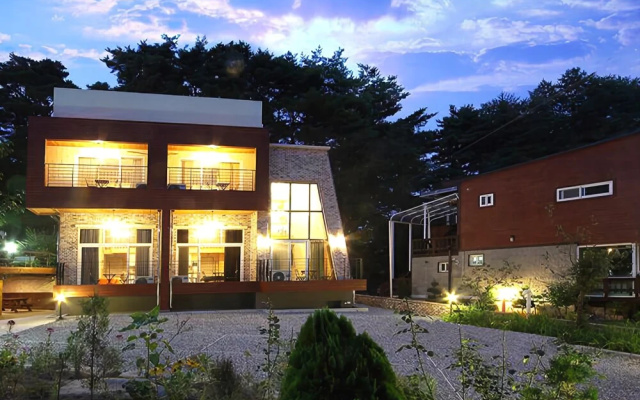 Gyeongpo Yangji Pension