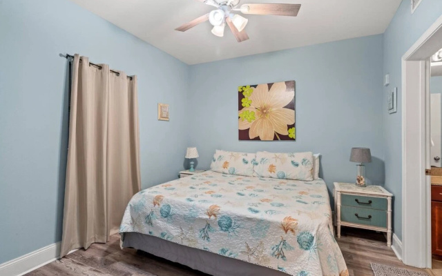 Laketown Wharf Unit 104