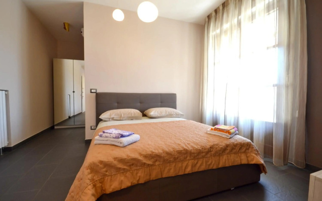 One bedroom appartement with furnished balcony and wifi at Vercelli