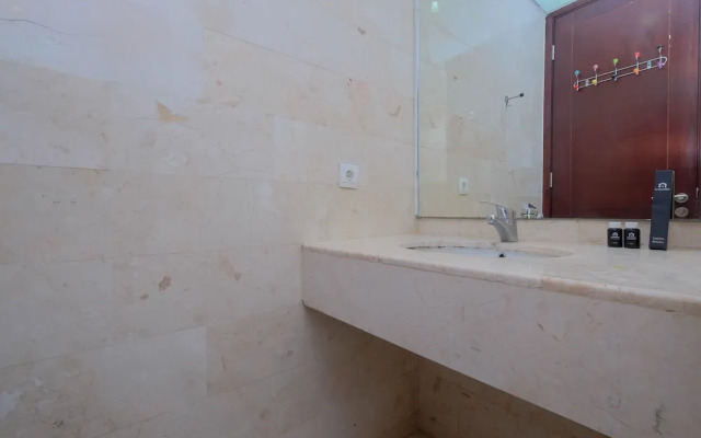 Luxury And Strategic 1Br Apartment At The Empyreal Epicentrum