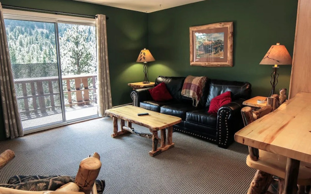Fawn Valley Inn: 280