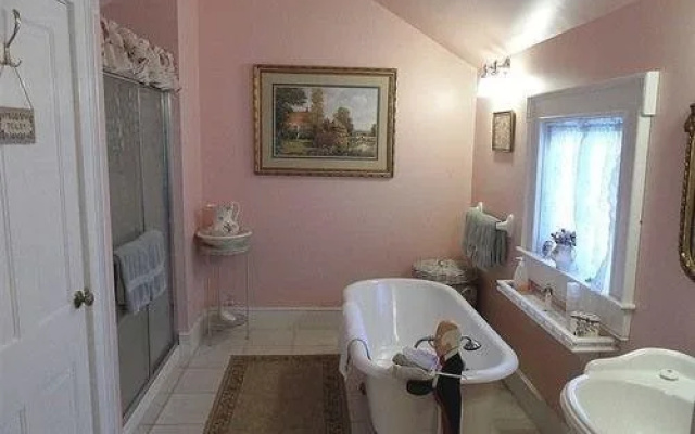Princess Anne Book Lovers Inn