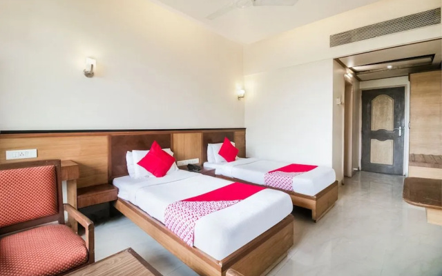 OYO 41076 Hotel Dhiraj Residency