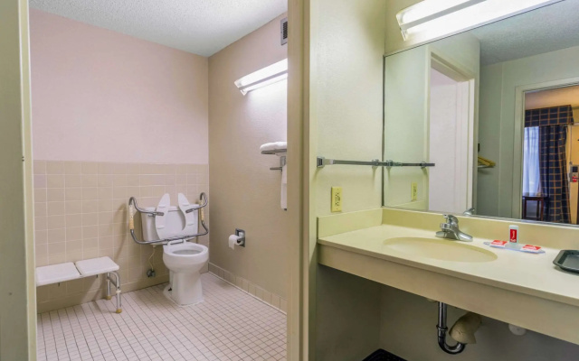 Econo Lodge Baton Rouge