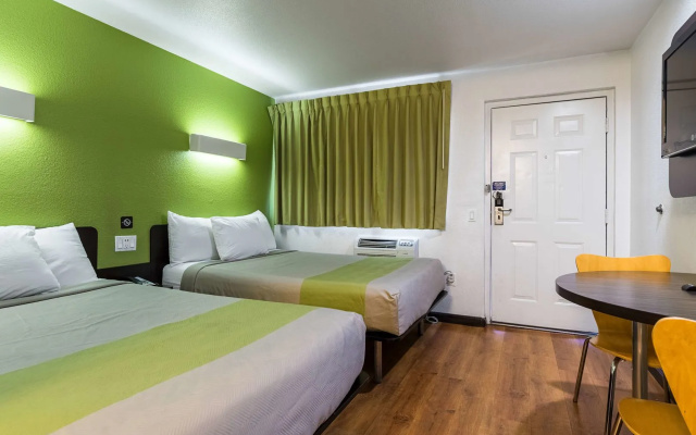 Motel 6 Riverside, CA - UCR East
