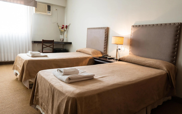 Hotel Embajador