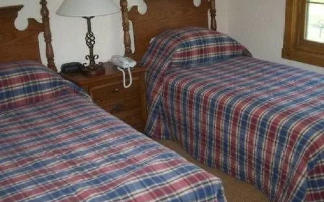 Kicking Horse Lodges