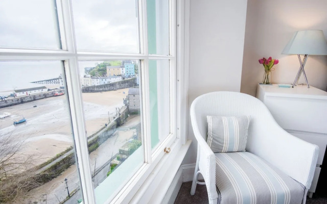 Belle Vue Court - 2 Bedroom Apartment - Tenby