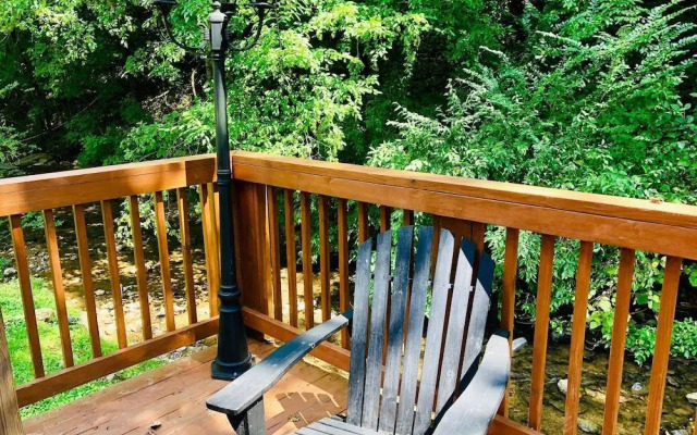 Creekside Dreams