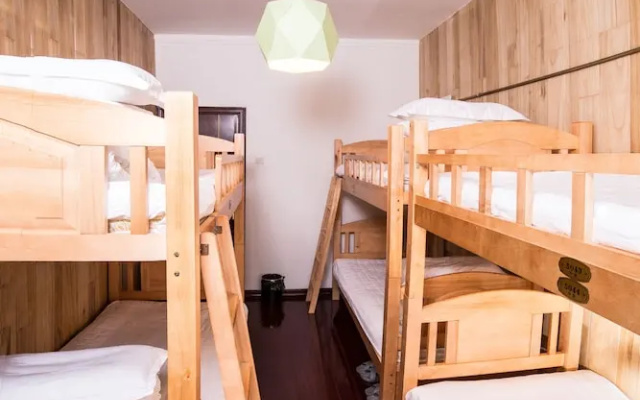 Xi'an Zhongshi Youth Hostel