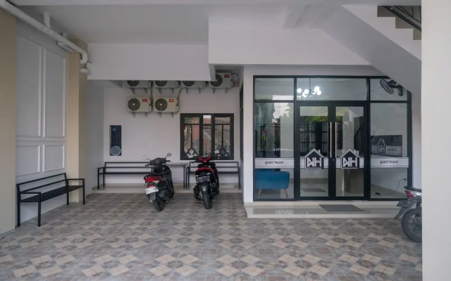 RedDoorz Syariah near UNIMUS Semarang