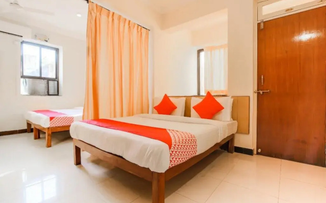 Lotus Inn By OYO Rooms