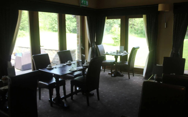 Nant Ddu Lodge Hotel
