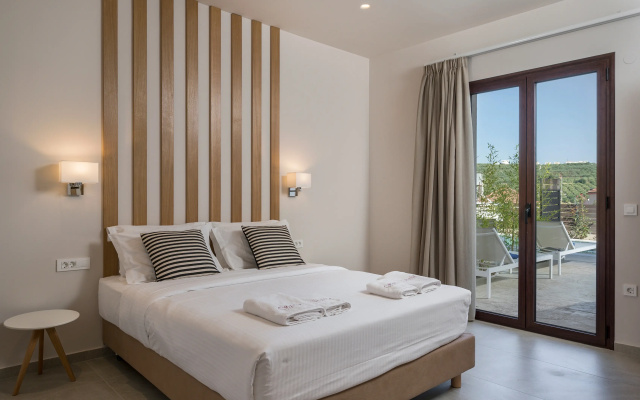 Spilia Village Hotel & Villas