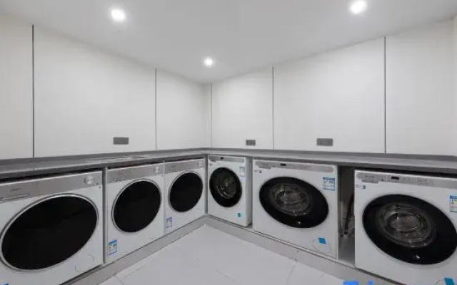 Hengle Building Apartment (Yicheng Center)