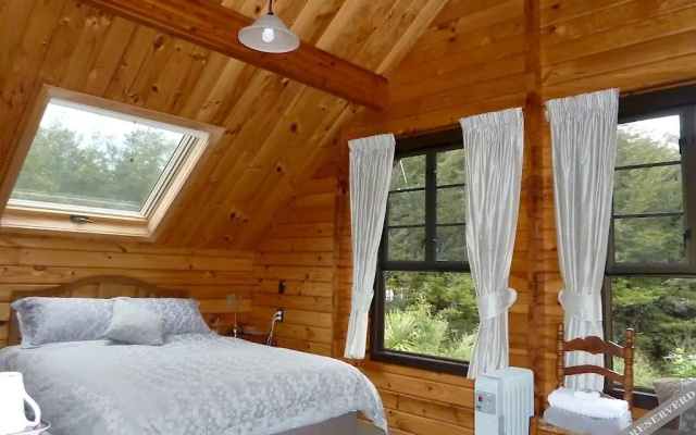 St Arnaud House