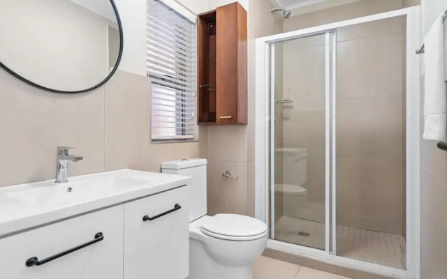 Mayfair Luxury 212
