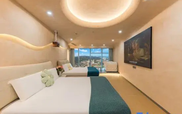Xiamen 52 Hertz Scenic Apartment (Shimao Twin Towers)