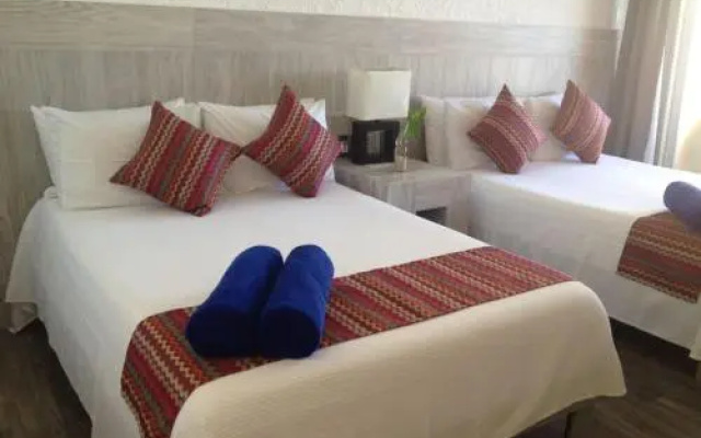 Best Beach Apartments - Cancun Plaza