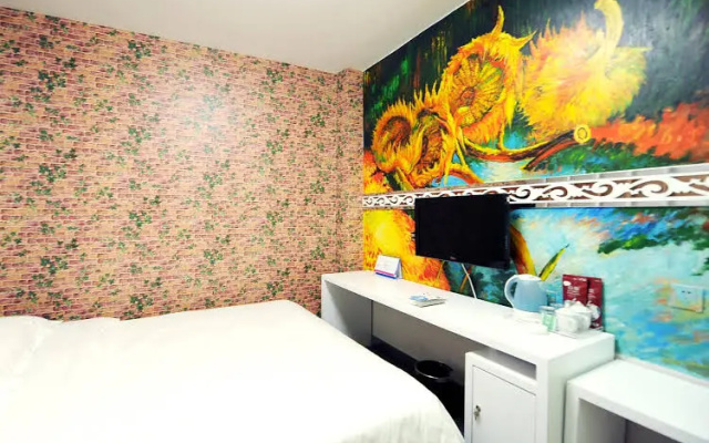 FEETEL Theme International Inn