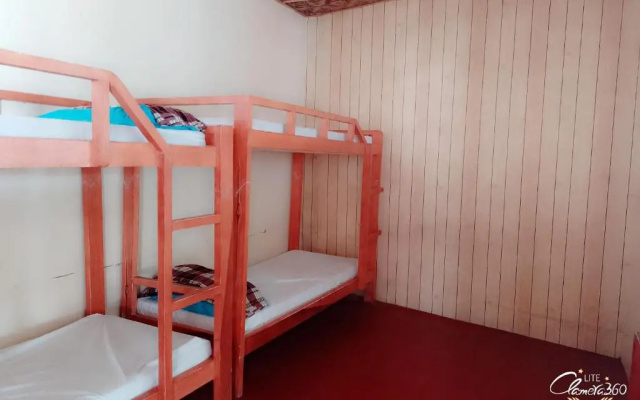 Hostel Oslob Anglers Hub Resort