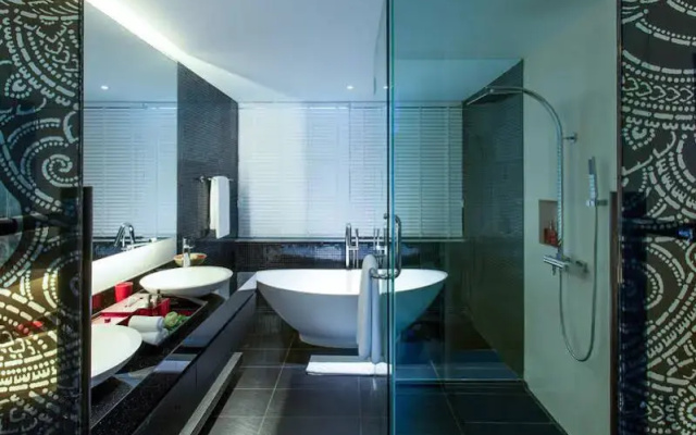 The Pavilions, Suites