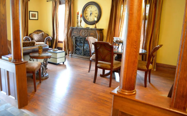 Distinctive Inns of Kingsville Inn136