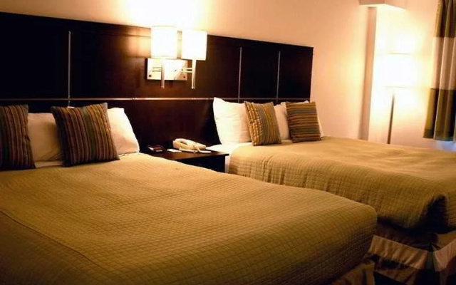 Emerald Crown Hotel
