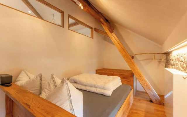 Galeriewohnung mit 7 m Raumhohe, Whirlwanne & Kamin - Best Price!