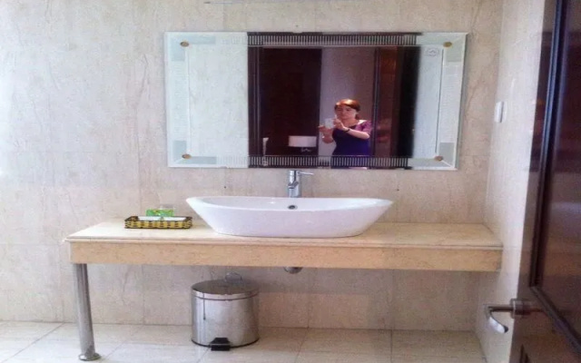 Long Anh Hotel