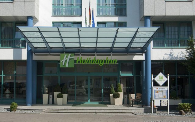 Отель Holiday Inn Essen - City Centre, an IHG Hotel Германия, Эссен - отзывы, цены и фото номеров - забронировать отель Holiday Inn Essen - City Centre, an IHG Hotel онлайн вид на фасад